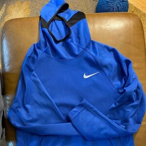 Nike dry fit hoodie. Size small